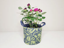 Load image into Gallery viewer, Leafy Plant Pouch (Small | With Handles)
