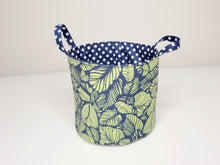 Load image into Gallery viewer, Leafy Plant Pouch (Small | With Handles)
